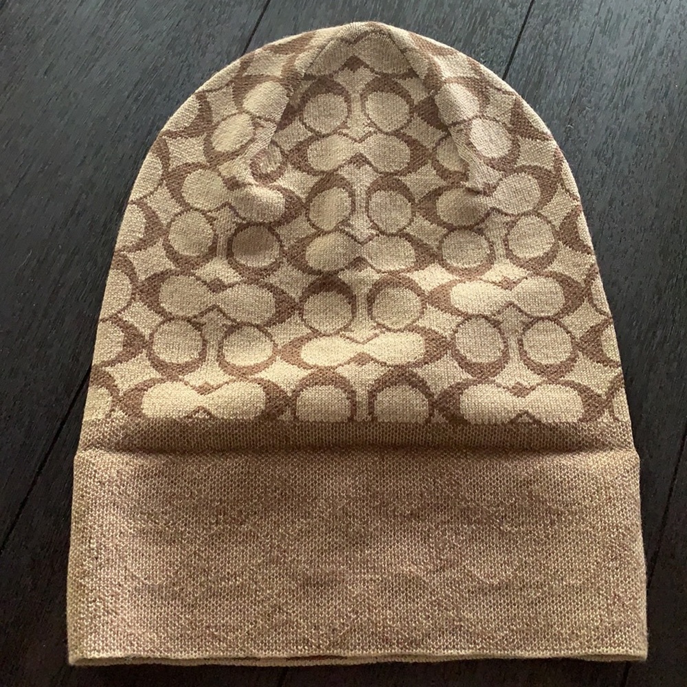 Coach Signature Knit Beanie Unisex - Picture 7 of 7